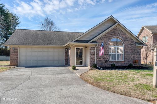 2023 Cochran Pl, Maryville, TN, 37803-9213 | Card Image