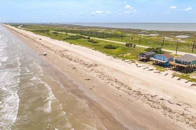 219 Whispering Palms, House other with 3 bedrooms, 2 bathrooms and null parking in Freeport TX | Image 29