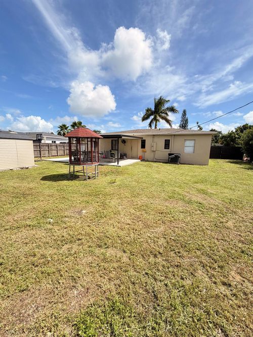 14240 Graves Dr, Miami, FL, 33176-6432 | Card Image