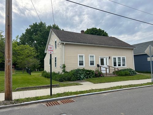 18 Crotteau St, Adams, MA, 01220-1508 | Card Image