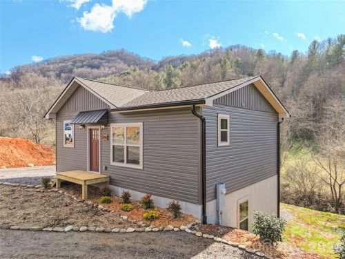 186 Travelers Point, Waynesville, NC, 28785 | Card Image