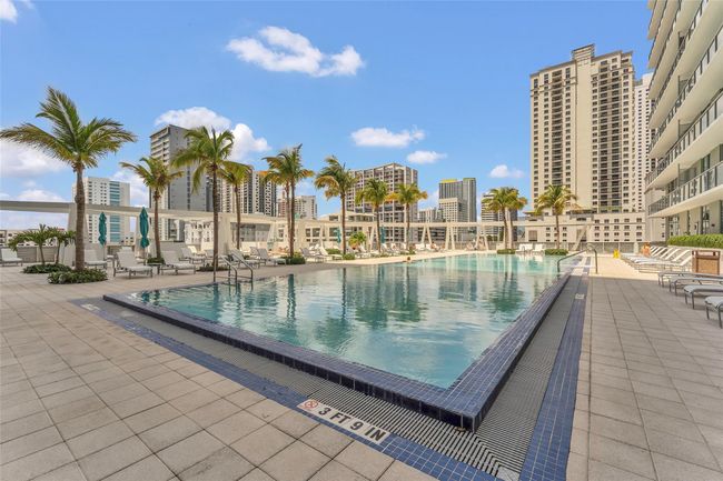 APT-1224N - 1111 Sw 1 St Ave, Condo with 1 bedrooms, 1 bathrooms and null parking in Miami FL | Image 34
