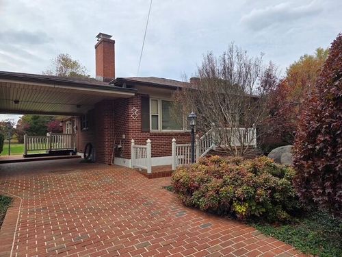 132 Sinclair St, Ridgeway, VA, 24148-3328 | Card Image