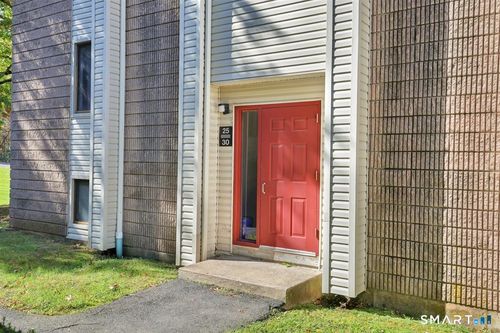 27-27 Burgundy Hill Lane, Middletown, CT, 06457 | Card Image