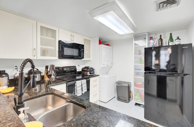 Ashley House 6H Kitchen | Image 4