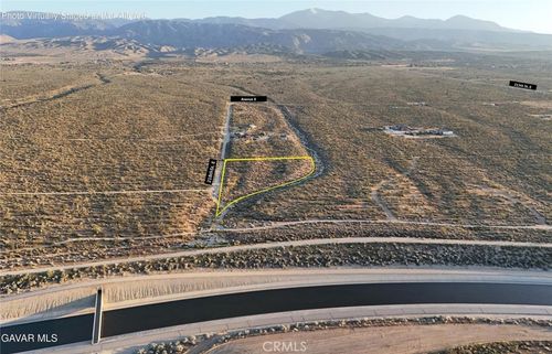 0 218 St E, Llano, CA, 93544 | Card Image