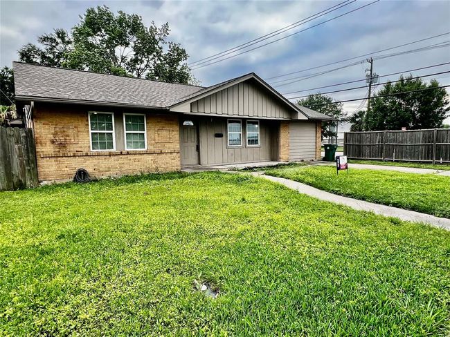 3002 Tanglebriar Dr, House other with 3 bedrooms, 2 bathrooms and null parking in Pasadena TX | Image 18