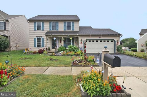 339 Cambridge Ln, Lititz, PA, 17543-1364 | Card Image