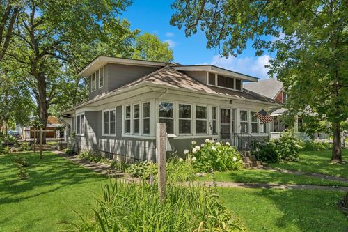 4883 Division Ave, White Bear Lake, MN, 55110-2744 | Card Image