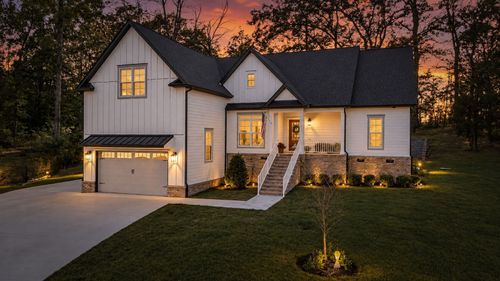 555 Station Circle, Tullahoma, TN, 37388 | Card Image