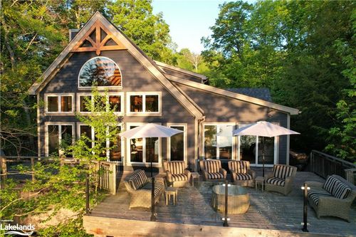 3 Maplehurst Rd, West Parry Sound District, ON, P0C1J0 | Card Image