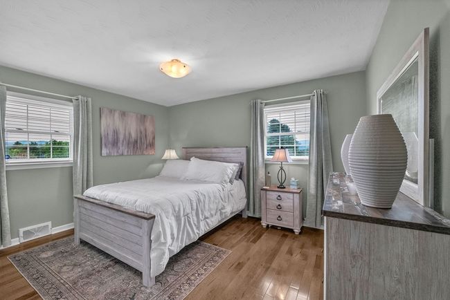 908 Middle Ave, House other with 3 bedrooms, 1 bathrooms and null parking in Marion VA | Image 12