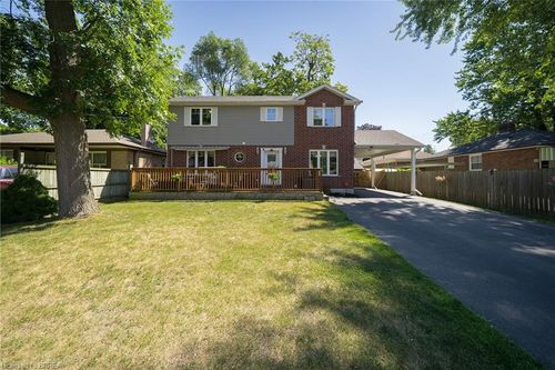 23 Park Rd S, Brantford, ON, N3S6S7 | Card Image