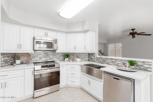3611 E Windmere Dr, Phoenix, AZ, 85048-7312 | Card Image