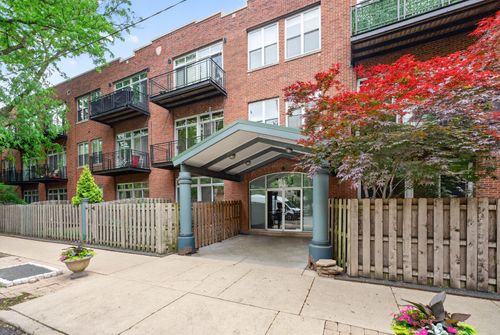 300-2333 W Saint Paul Ave, Chicago, IL, 60647-5394 | Card Image