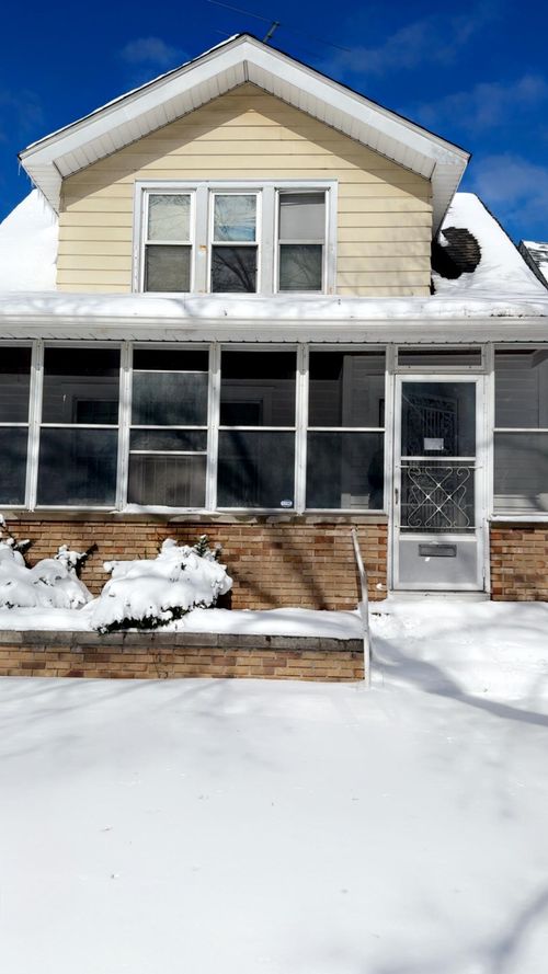 751 Lawson Ave E, Saint Paul, MN, 55106-3119 | Card Image