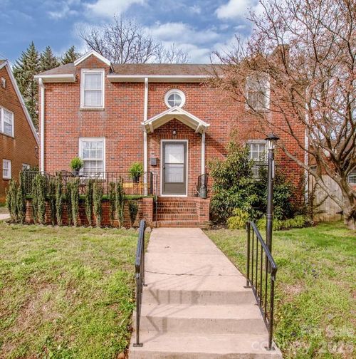 416 S Race St, Statesville, NC, 28677-5744 | Card Image