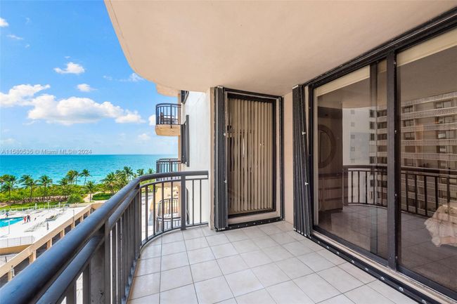603 - 10175 Collins Ave, Condo with 2 bedrooms, 2 bathrooms and null parking in Bal Harbour FL | Image 17