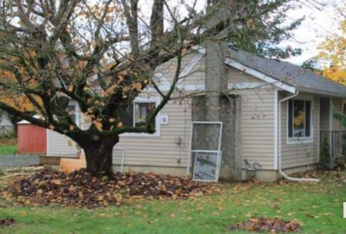 8881 Nowell St, Chilliwack, BC, V2P4X3 | Card Image