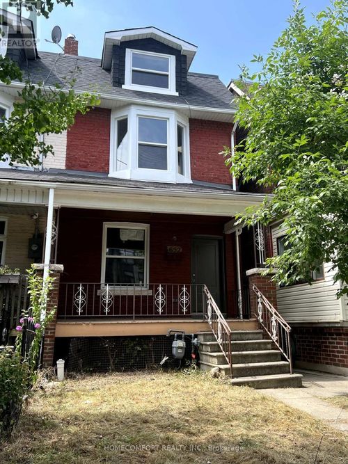 652 Crawford St, Toronto, ON, M6G3K2 | Card Image