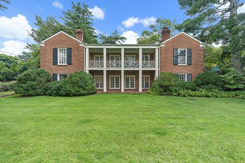 201 Sunnyside Dr, Nashville, TN, 37205-3408 | Card Image