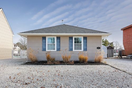 41 Longpoint Dr, Brick, NJ, 08723-7513 | Card Image