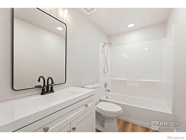 Downstairs bathroom | Image 21