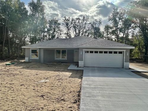 64 Guava Pass, Ocklawaha, FL, 32179-5552 | Card Image