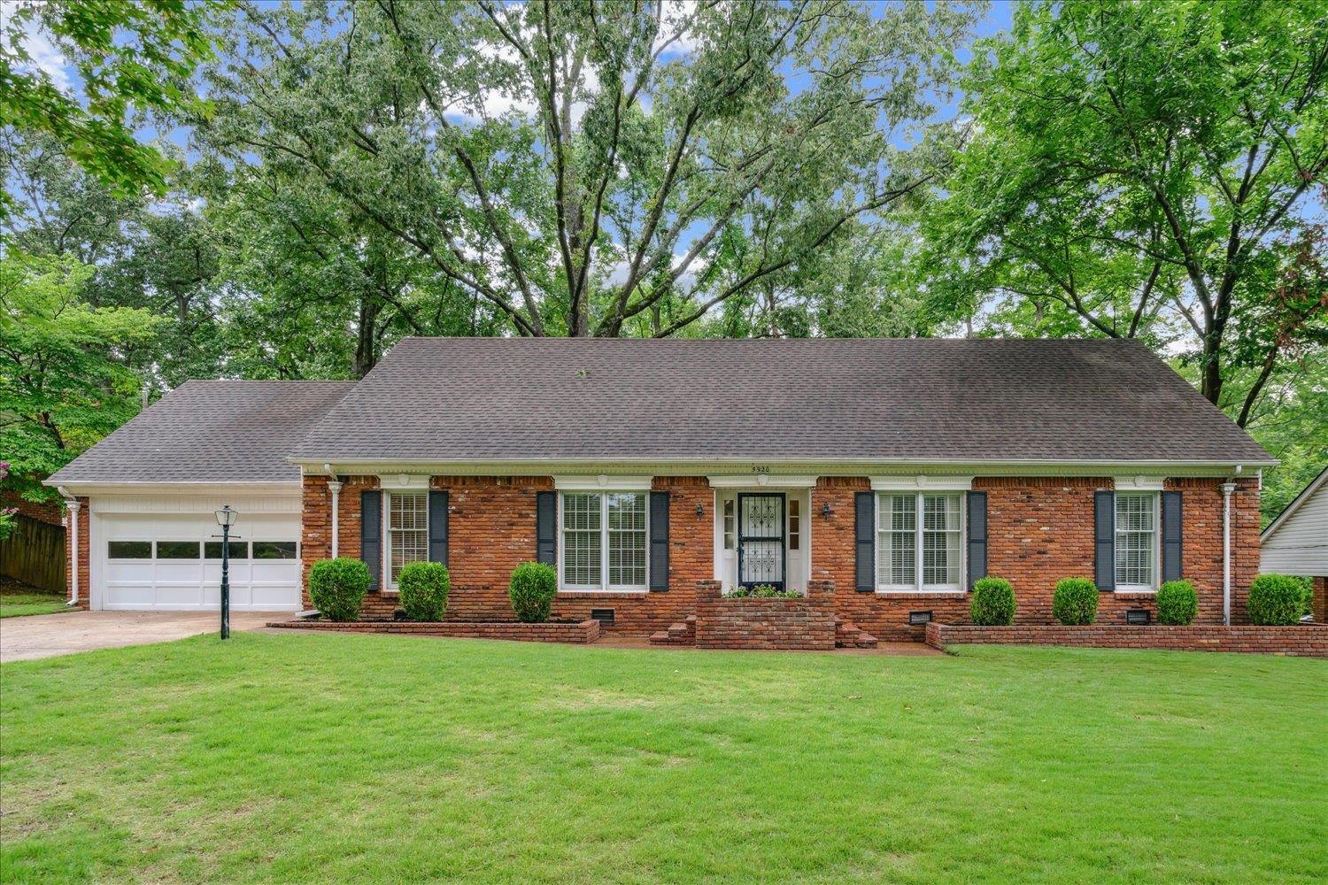 Brierhedge Ave, Memphis, TN 38120