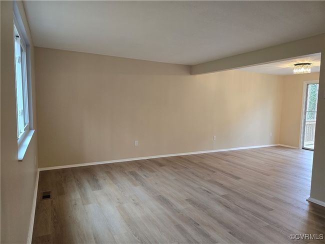 Living Room | Image 8