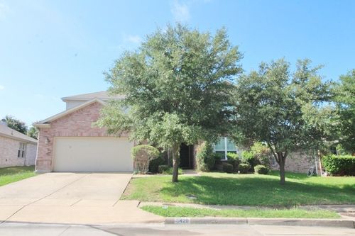 8420 Ridge Creek Dr, Dallas, TX, 75249-3606 | Card Image