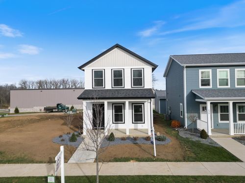 640 W Main St, Warsaw, IN, 46580-2736 | Card Image