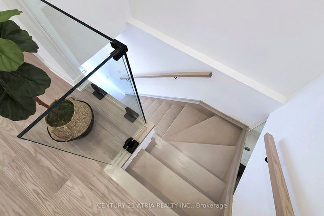 42 Coventry Crt, House other with 7 bedrooms, 5 bathrooms and 2 parking in Richmond Hill ON | Image 11