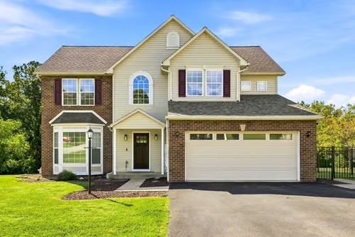 1 William Penn St, Uniontown, PA, 15401-7309 | Card Image