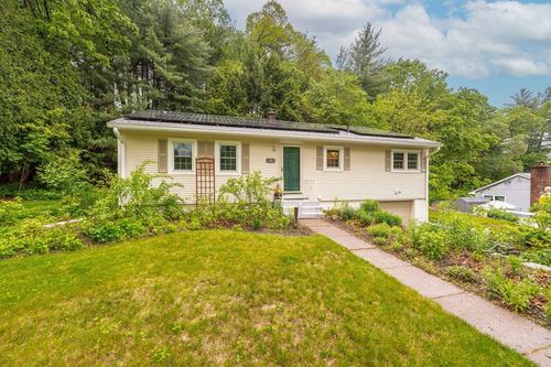 17 Laurel Ave, Westfield, MA, 01085-4501 | Card Image