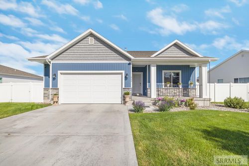 408 N Curlew Dr, Ammon, ID, 83401-1366 | Card Image