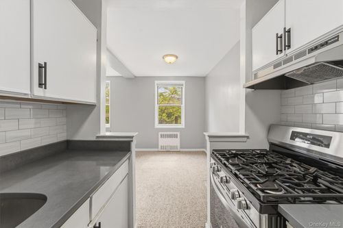 h3-5 Sadore Lane, Yonkers, NY, 10710 | Card Image