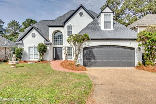 2150 W Fairway Dr, Brandon, MS, 39047-8628 | Card Image