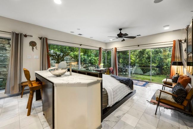 Open concept allows you to enjoy the view while you are getting ready. | Image 27