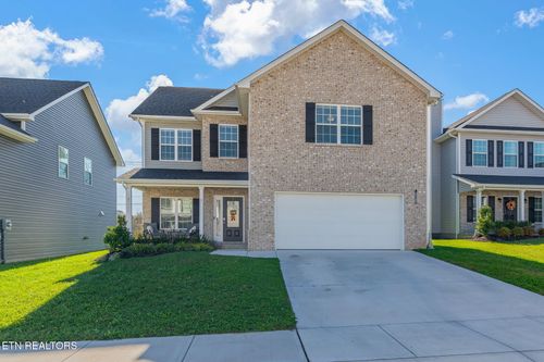 8147 Zenith Ln, Powell, TN, 37849-5018 | Card Image