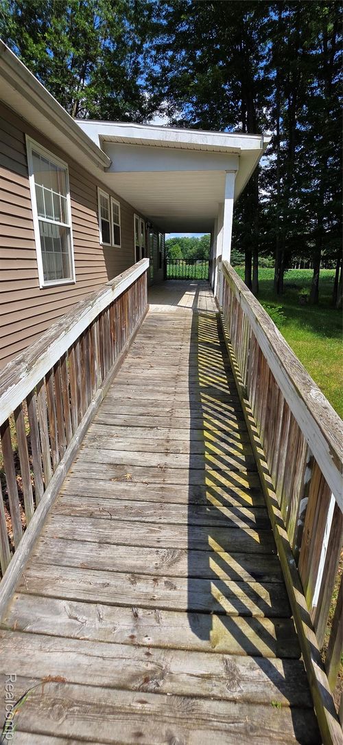 19270 W Brant Rd, Brant, MI, 48614-8721 | Card Image