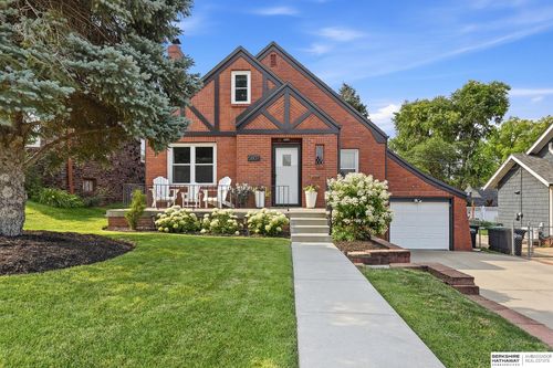 5807 Pierce Street, Omaha, NE, 68106 | Card Image