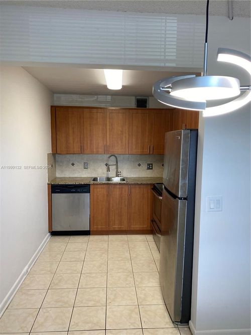202g-13255 Sw 9th Ct, Pembroke Pines, FL, 33027-1826 | Card Image
