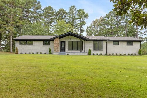 2809 Country Club Dr, Centerville, TN, 37033-3917 | Card Image