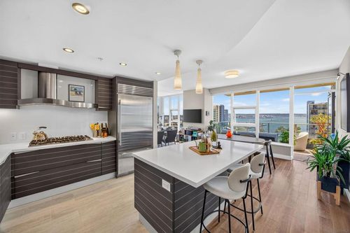 1102-1325 Pacific, San Diego, CA, 92101 | Card Image