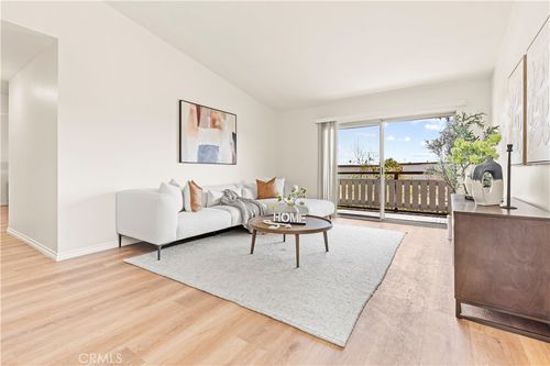 54-20516 S Vermont Ave, Torrance, CA, 90502-1542 | Card Image