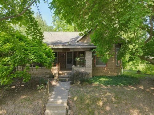325 S Fairview Street, Bloomington, IN, 47403-2228 | Card Image