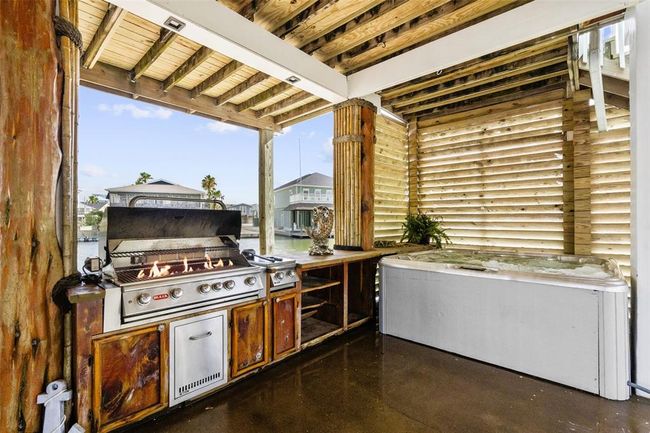 Summer Kitchen w/ Hot=Tub GREAT for ENTERTAINING! | Image 34