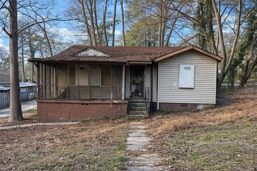 2105 Baker Rd Nw, Atlanta, GA, 30318-6325 | Card Image