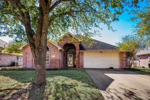 521 Brazos St, Forney, TX, 75126-8939 | Card Image
